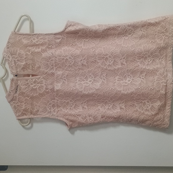 Calvin Klein Blush Floral Lace Sleeveless Blouse - Picture 2 of 6